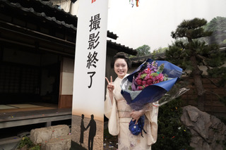 NHK朝ドラ『ばけばけ』がクランクアップ！主演・髙石あかりが撮影振り返り「皆さんが愛してくれていることが伝わる毎日は幸せ」 画像