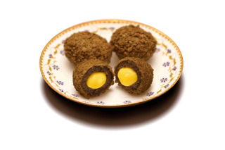 マクドナルド「クリームブリュレホットドーナツ」18日から期間限定販売！満足そうな表情を見せるあの出演CMも17日より放映 画像