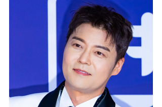 「次はあんたの番」違法医療疑惑の“注射おばさん”、韓国男性タレントを攻撃？“車内点滴”で騒動に 画像