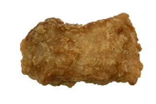 セブン‐イレブン、価格据え置きで「揚げ鶏」がボリュームアップ！「かなりの大きさになっている」 画像