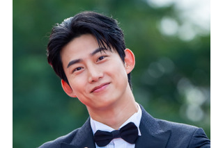 キムタクとも共演したオク・テギョン、結婚式は4月…年下の一般女性と10年の交際を経て結婚へ 画像