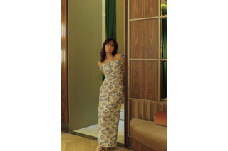 前田敦子、“スタイルの良さ”が際立つロングドレスの写真集最新カット公開！ 画像