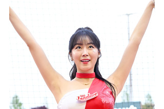 真っ赤なチャイナドレスで際立つ“豊満ライン”　韓国美女チアのアン・ジヒョン、台北で魅せた悩殺ショット 画像