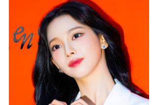 うなじにドキッ…aespa・カリナ、磨き上げられた“美背中”に視線クギ付け「全方位完璧」 画像