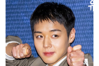 主演映画が韓国で1000万人動員間近…Wanna One出身パク・ジフン、次は調理兵役！軍服姿の近況 画像