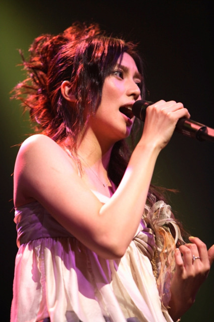 2500人限定、柴咲コウ“まぼろし”のファーストライブ映像を | RBB