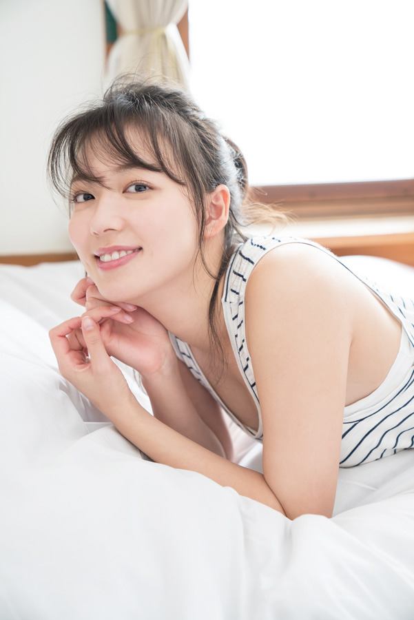 阿部華也子 グラビア めざましお天気キャスター・阿部華也子がグラビアに挑戦！ | RBB ...