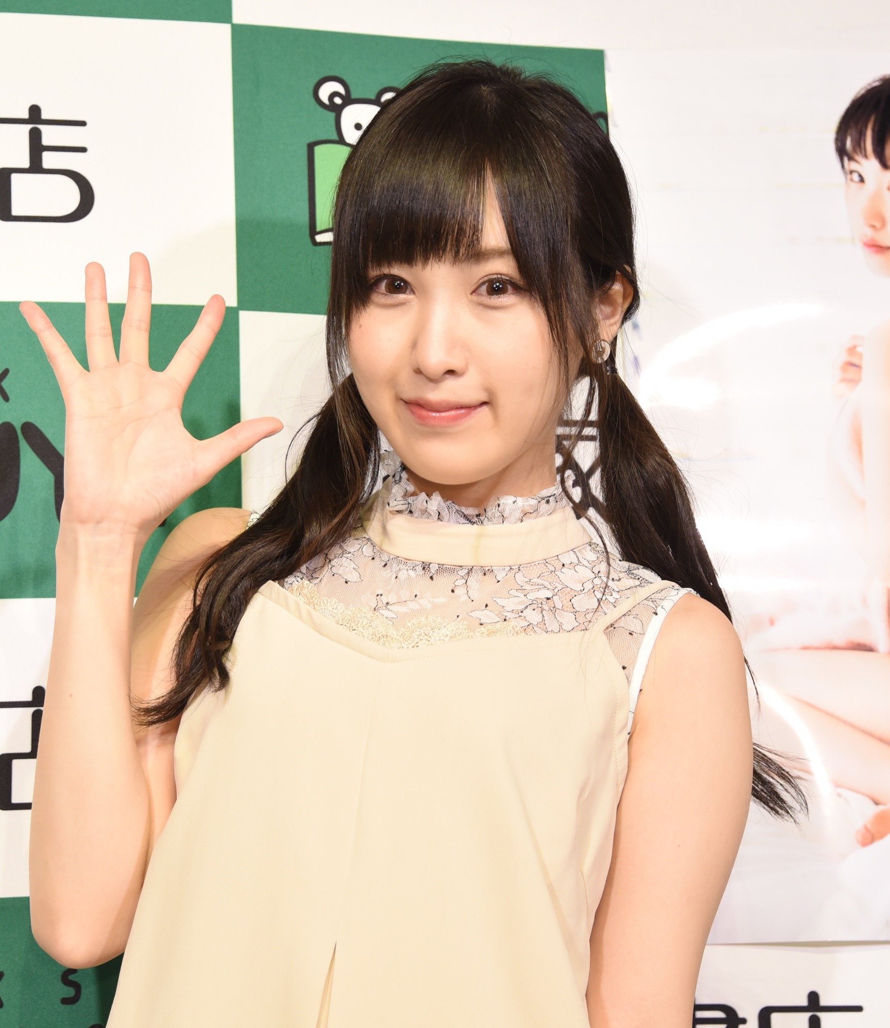 岡副麻希アナアイコラ 放プリ・小田桐奈々、大胆バックショット＆セクシー衣装に初挑戦「肌の露出が一番多い」 | RBB TODAY