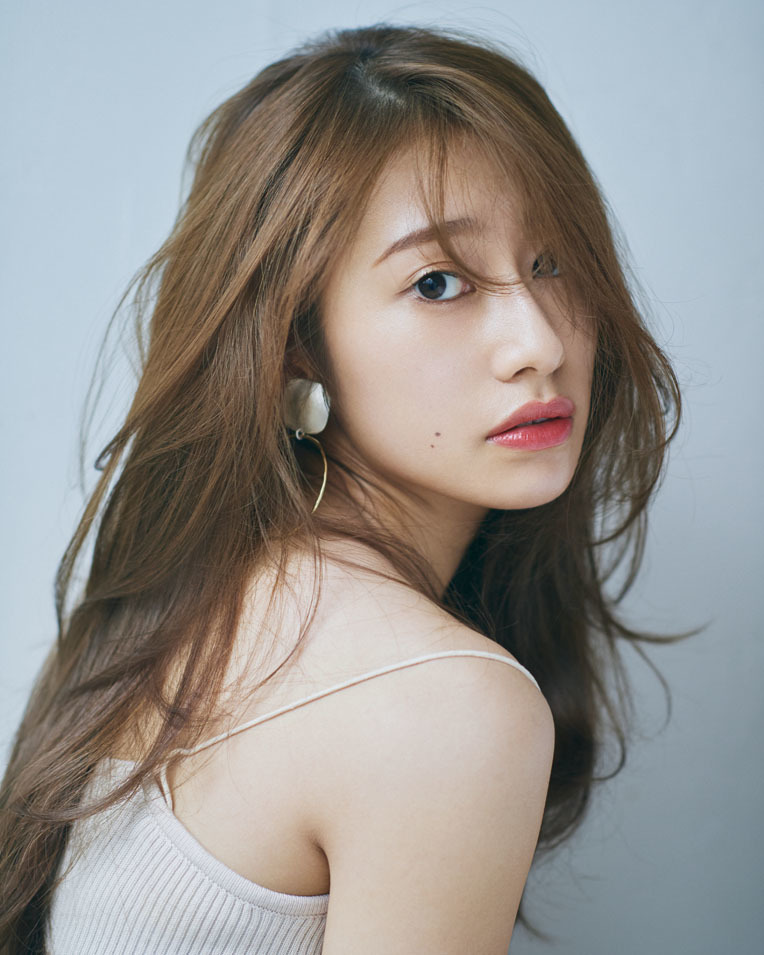 199 直筆サイン入り+未開封2冊組 乃木坂46桜井玲香写真集 桜井玲香（乃木坂46) 2nd写真集 「視線」｜Yahoo!フリマ（旧