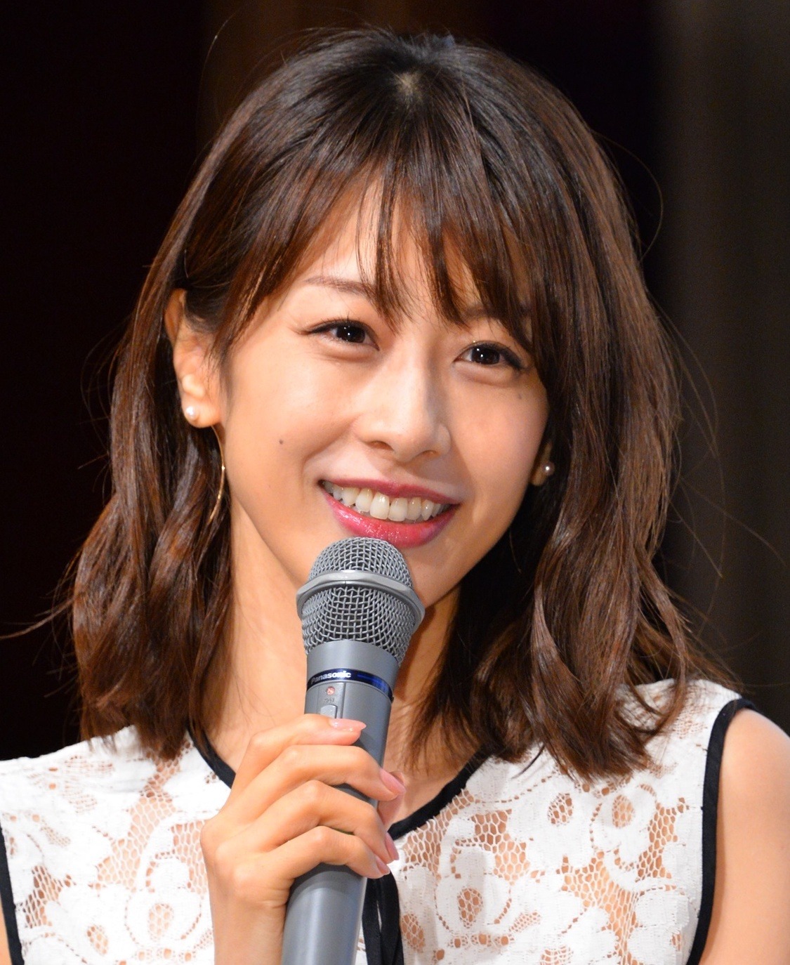 スタジオで撮られた加藤綾子の横顔カットにファン悶絶 可愛すぎる 結婚して Rbb Today