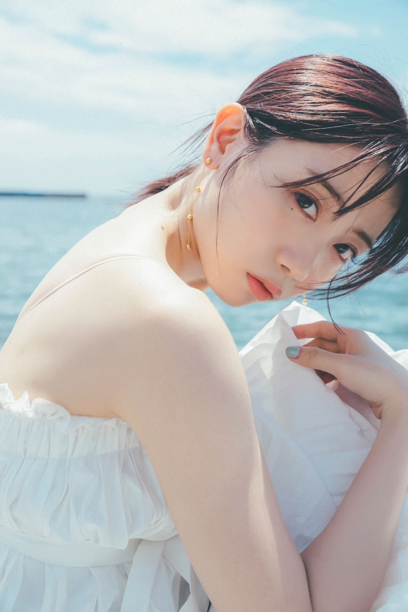 来栖りん　生写真まとめ売り ニジマス・来栖りん、初のフォトブック発売決定！“旅”テーマの撮り