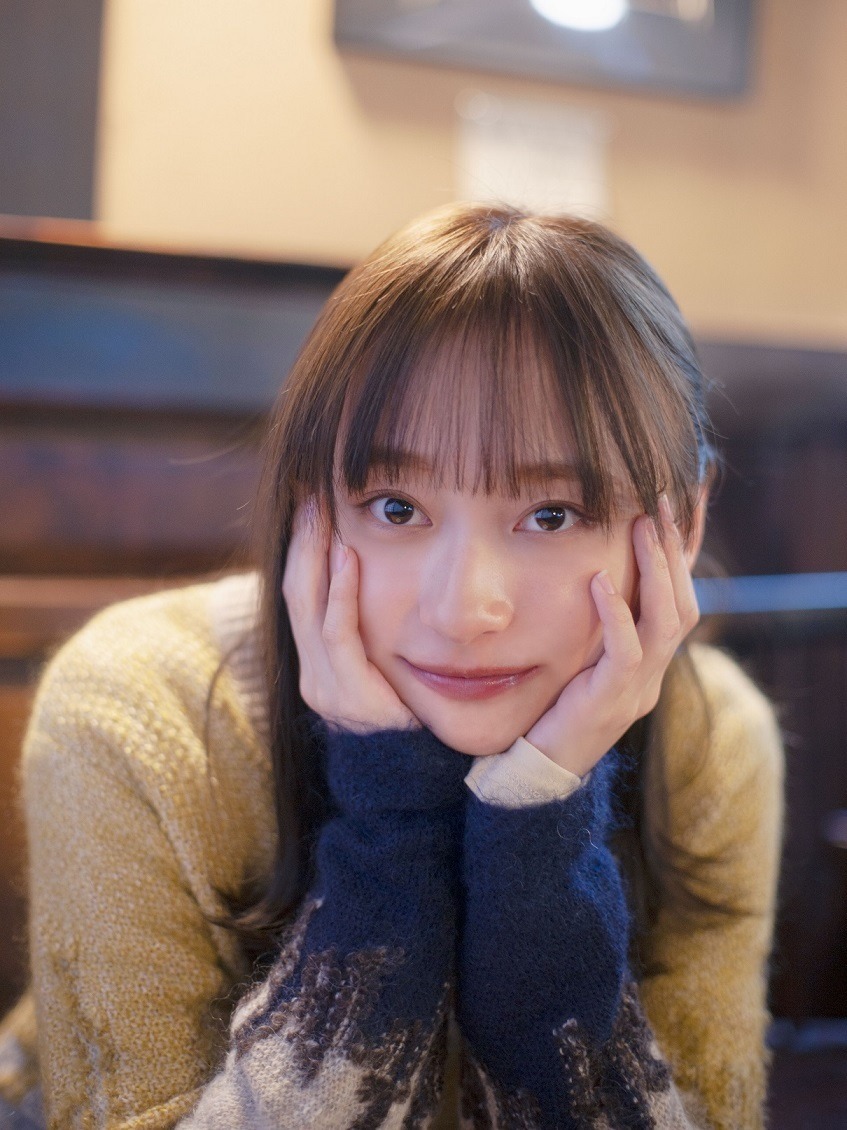 日向坂46・影山優佳、1st写真集発売を記念したパネル展が東名阪5