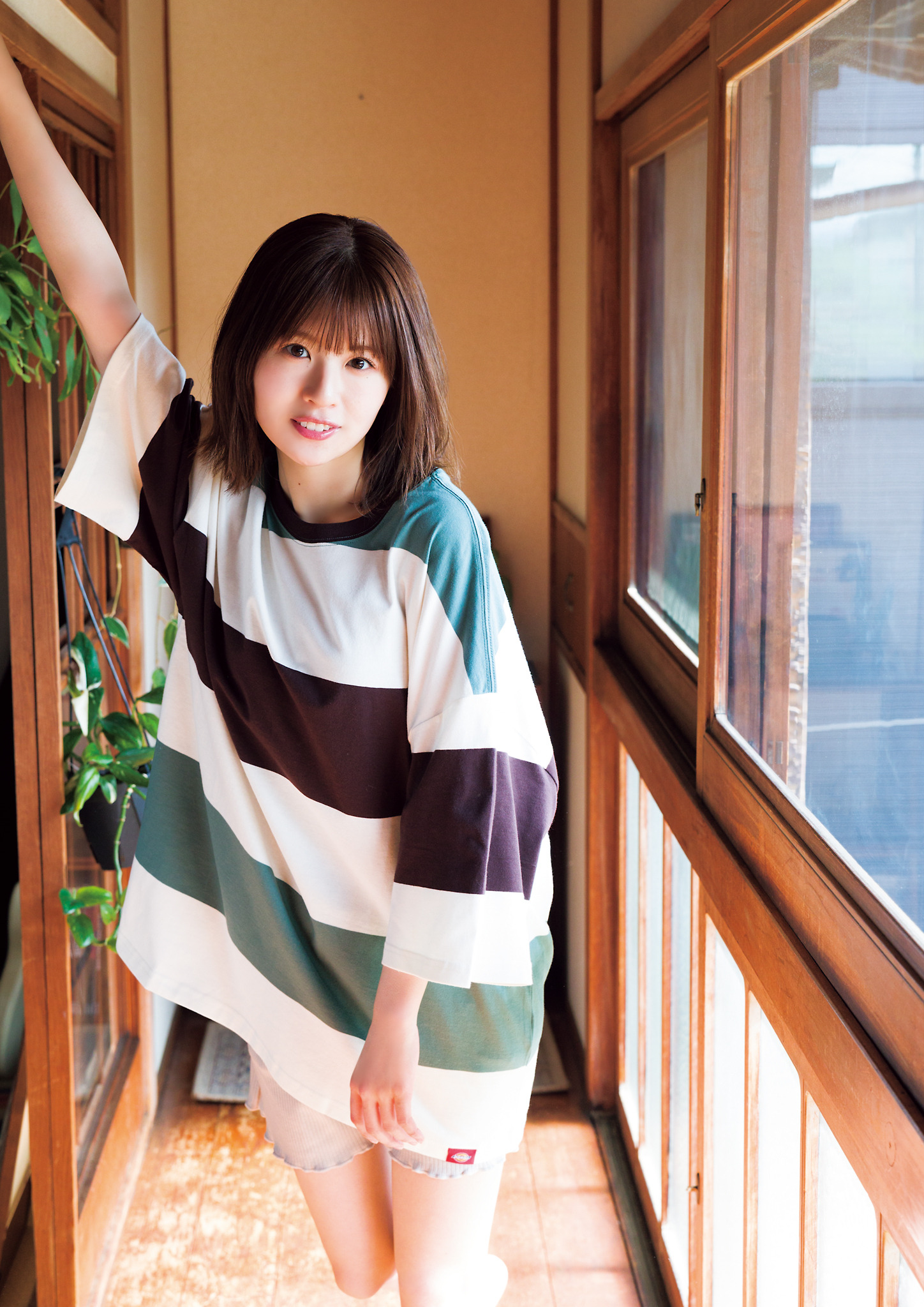 日向坂46・松田好花、ボーイッシュなTシャツ姿披露 | RBB TODAY