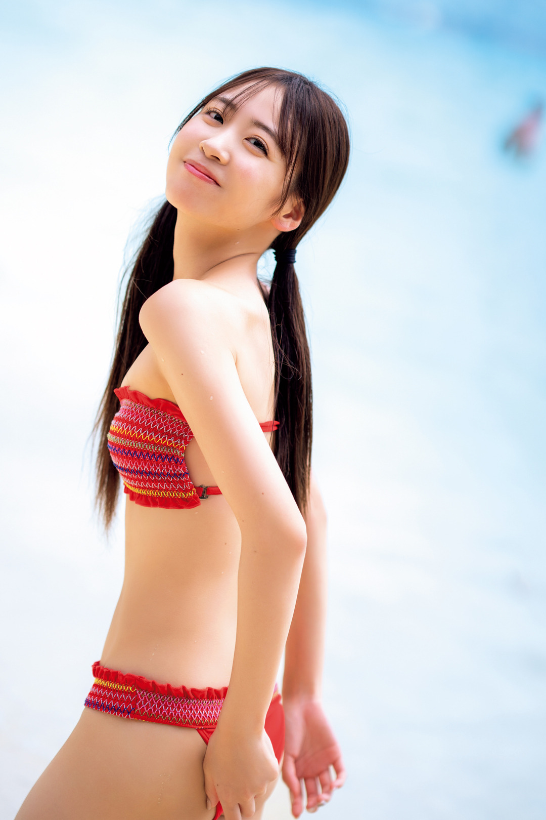 FRUITS ZIPPER”櫻井優衣、1st写真集電子版から秘蔵のビキニカット