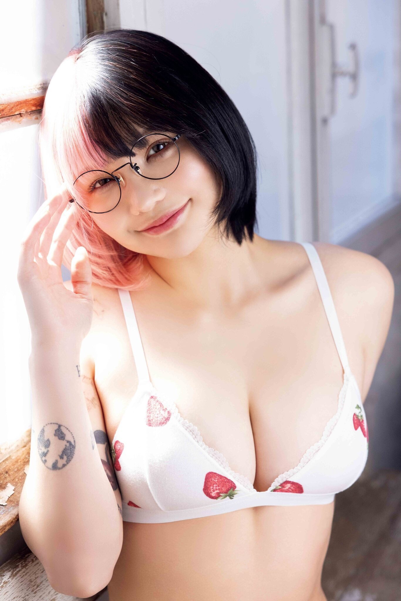 人気YouTuber・ちゅきめろでぃ！ セクシーすぎるHカップボディ大胆披露 | RBB TODAY