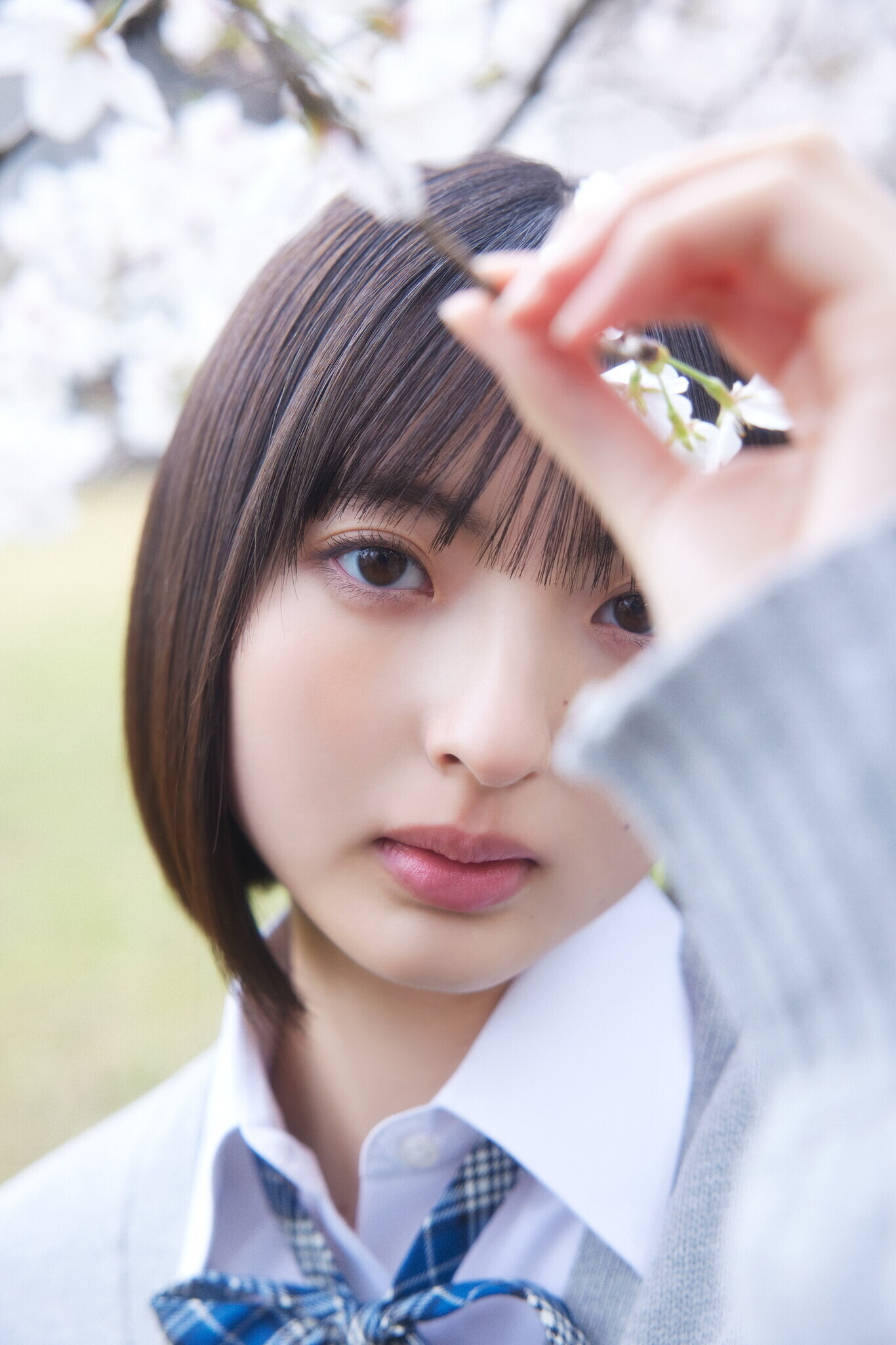 櫻坂46 山田桃実 直筆サイン入り 生写真 四期生お披露目制服 チュウ ウエスト 櫻坂46 生写真 4期生 山田桃実 直筆サイン入り - メルカリ
