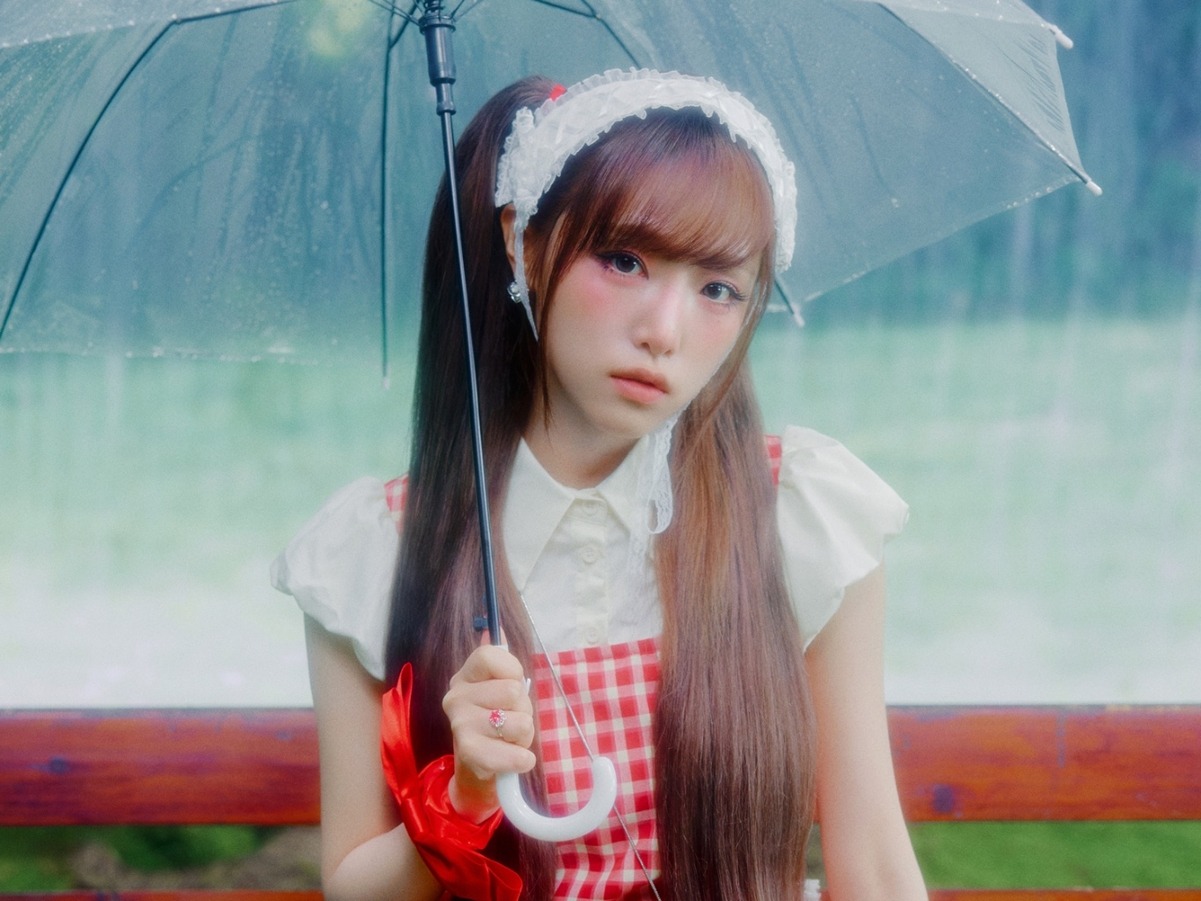 IZ*ONE イェナ まとめ売り IZ*ONE出身イェナ、“おとぎ話ビジュ”でカムバック準備万端！新AL