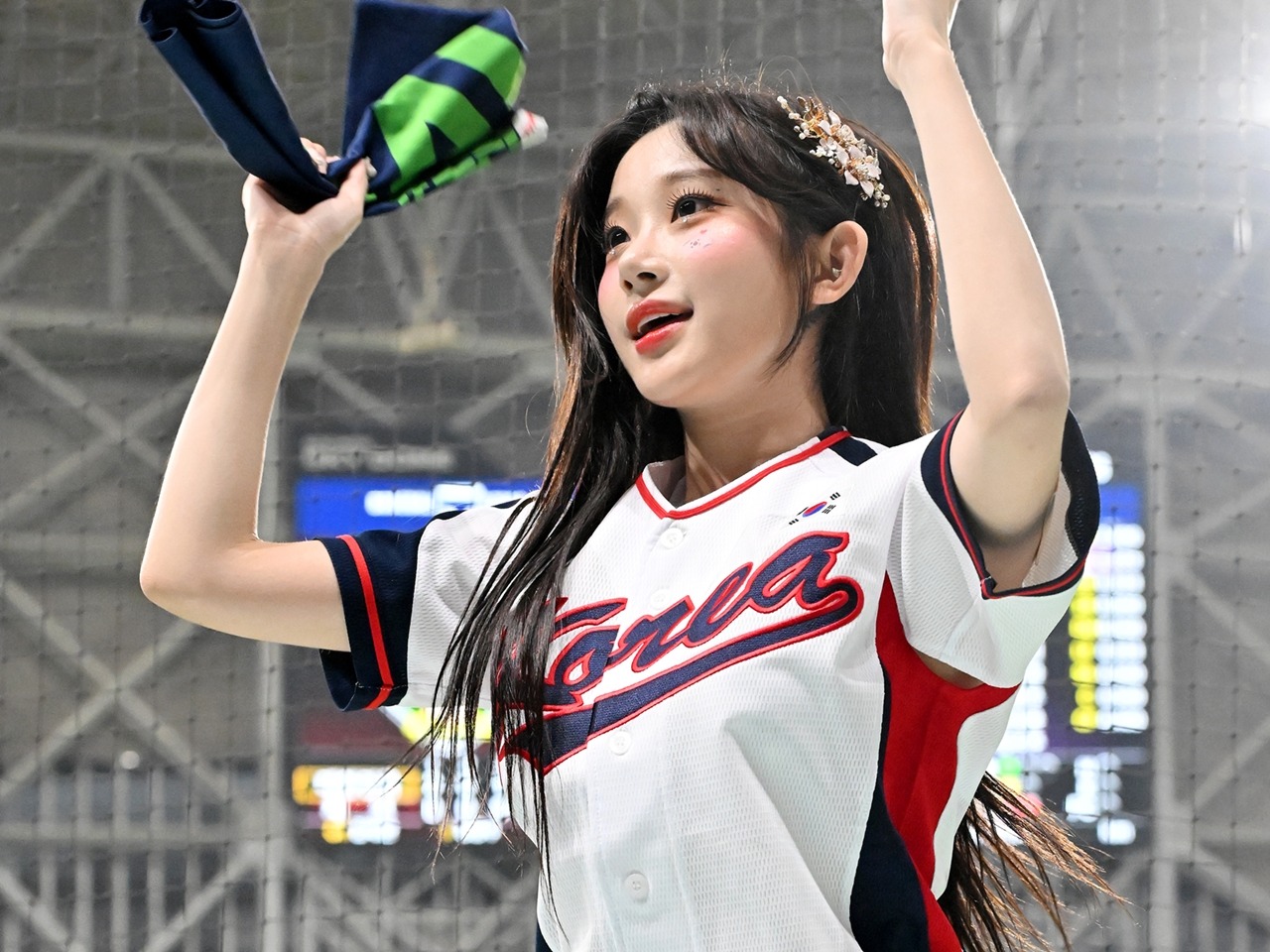 韓国代表 チアリーダー イ・ジュウン 李珠珉 直筆サイン写真！侍ジャパン 日本にまた来て！」侍ジャパンと激闘の韓国代表を応援！21歳人気チアの