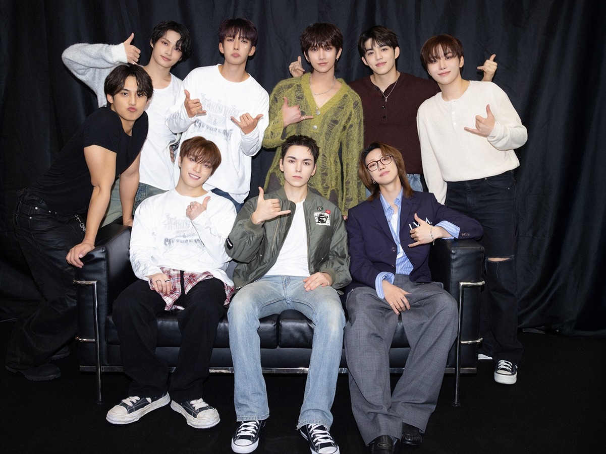 SEVENTEEN 福岡ドーム 会場限定 セット SEVENTEEN 福岡ドーム 会場限定 セット SEVENTEEN 福岡ドーム 会場限定