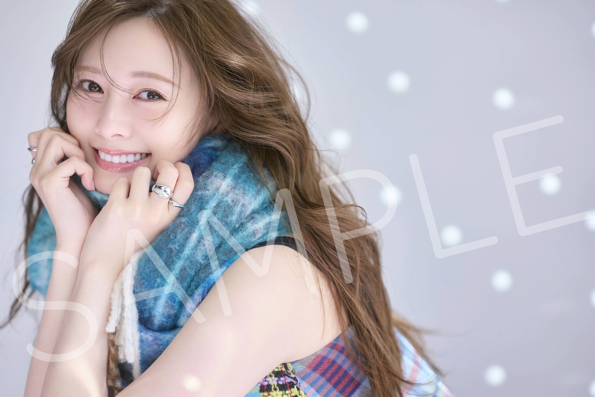 元乃木坂46・白石麻衣、2026年カレンダー発売！冬を感じさせる表紙を