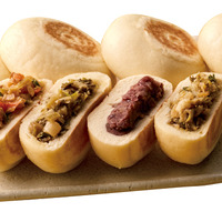 縄文おやき各種　各270円（税込）