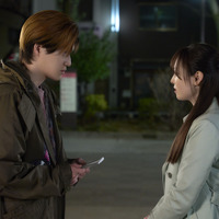 映画『正直不動産』場面写真©大谷アキラ・夏原武・水野光博／小学館　©2026 映画『正直不動産』製作委員会