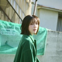 永野芽郁 フォトブック&スタイルブック スペシャルBOX「MAGNOLIE」©️SDP（撮影：伊藤彰紀（フォトブック）／熊木優（スタイルブック））