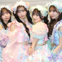 （左から）松田美里・三品瑠香・廣川奈々聖・小玉梨々華【撮影／平木昌宏】