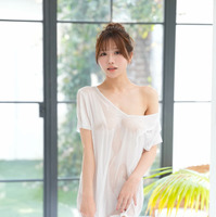 藤崎里菜デジタル写真集『何度だって、好きになる。』（C）小学館