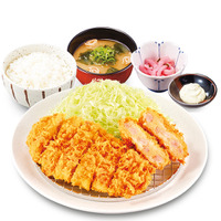 「ぷりっぷり海老かつと熟成ロースかつ定食」990円（税込）