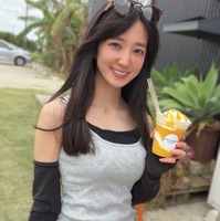 （写真は佐藤あかりの公式インスタグラムから）※所属事務所に掲載許諾をもらっています