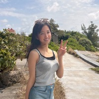 （写真は佐藤あかりの公式インスタグラムから）※所属事務所に掲載許諾をもらっています