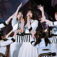 「7回目のひな誕祭 ～Welcome to HINATAZAKA ROCKESTRA～」ⒸSeed & FlowerLLC