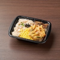 「さつまいものがね天入り！鶏飯風ごはん」（税込398円）