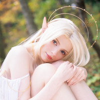 「ソフィー ファースト写真集 elfish」撮影：根本好伸　発行：玄光社