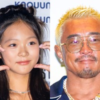 秋山成勲の娘サランちゃん、“モデル級スタイル”に成長！178cm父も驚き「肩ほぼ同じ」