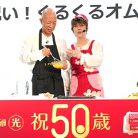 平野レミ、小峠英二【撮影：小宮山あきの】