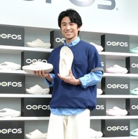 中尾明慶【撮影：小宮山あきの】