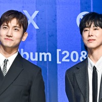 「願えば叶う」日産スタジアムを駆け抜けた東方神起、ファンと分かち合った20周年の感動