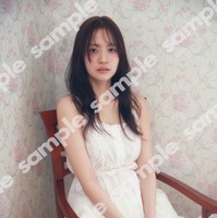 特典②:本編未公開カットプロフィールカード(撮影/三宮幹史)