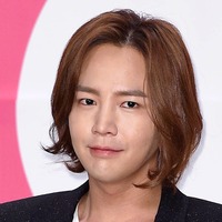 日本では意外と知られていない“バンドマン”チャン・グンソク、機材を吟味　5月の来日公演は完売