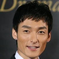 「チョナン・カンが51歳でパパに」韓国メディアも注目した草なぎ剛の第1子誕生