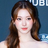 どこまで美しくなるの…日本人K-POPアイドル、くっきり“美鎖骨”あらわなドレス姿で魅了「国宝級」