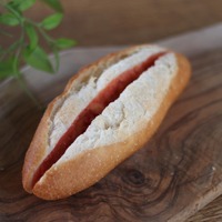 【国産小麦パン工房 フルフル】初出店・実演「明太フランス」481円（税込）