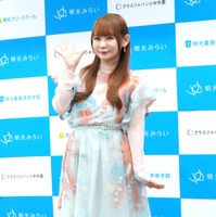 中川翔子【撮影：小宮山あきの】