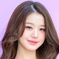 IVE・ウォニョン、“6年連続”で授賞式『AAA 2026』のMCに抜擢！圧倒的信頼感で舞台を華やかに進行 画像