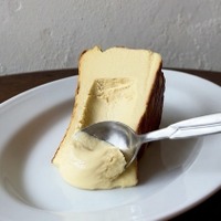 【Rose(ロゼ)】Rose Basque Cheesecake