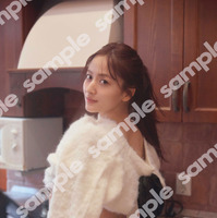 金川紗耶、1st写真集『好きのグラデーション』発売記念で生配信決定