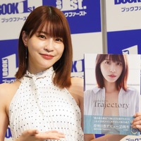 岸明日香【写真：竹内みちまろ】