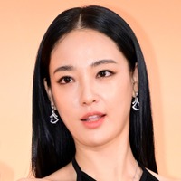 G-DRAGONと複数回の熱愛説の元韓国アイドル、むくんだ顔で整形疑惑浮上？「注射は…」
